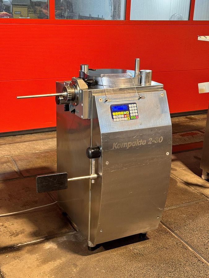 Refurbished 2016 Frey Kompakta 2