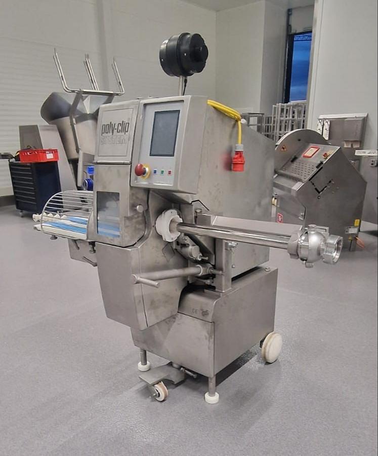 Refurbished 2011 Poly-clip FCA 160