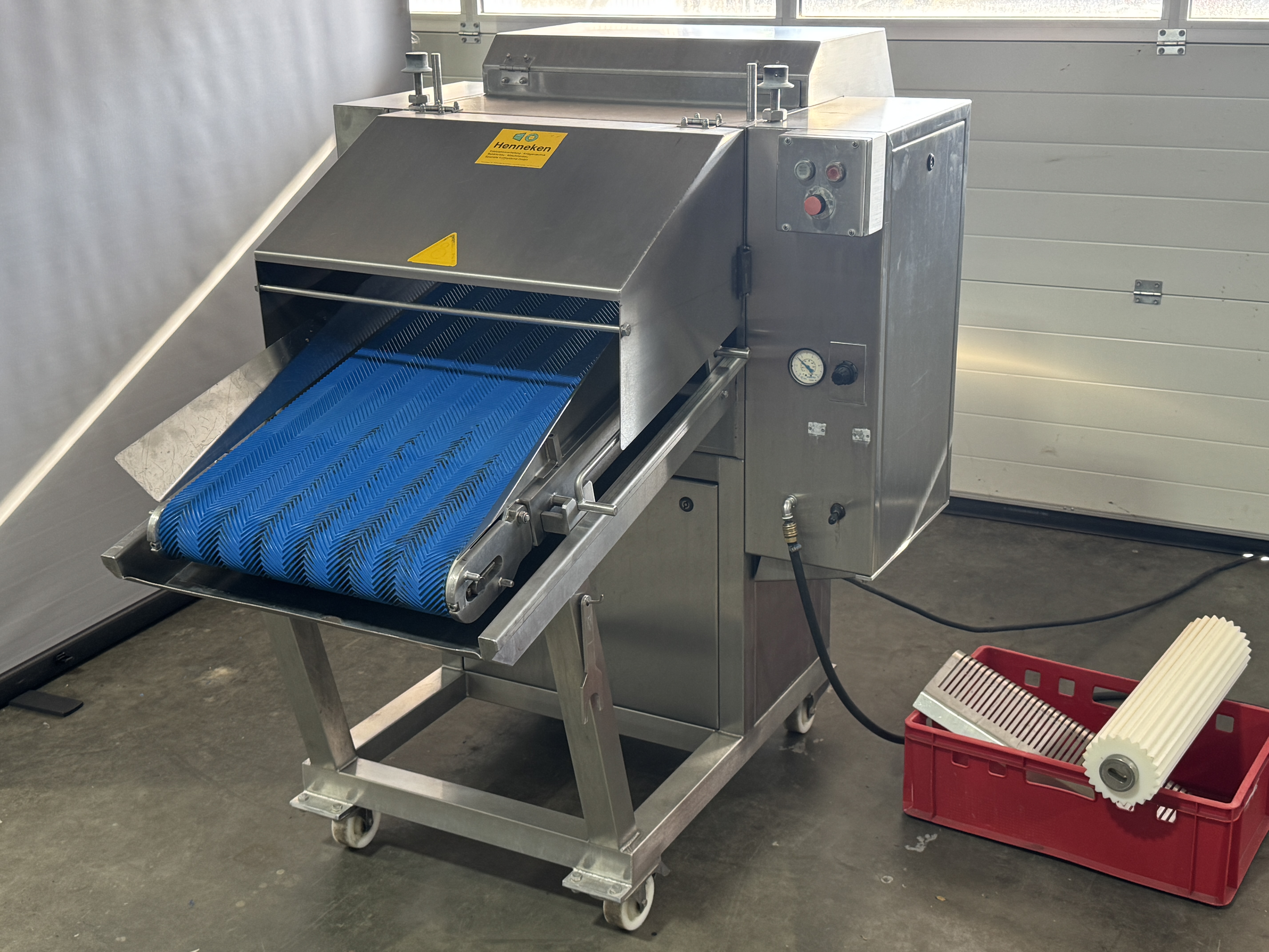 Refurbished 2014 HENNEKEN HT 520