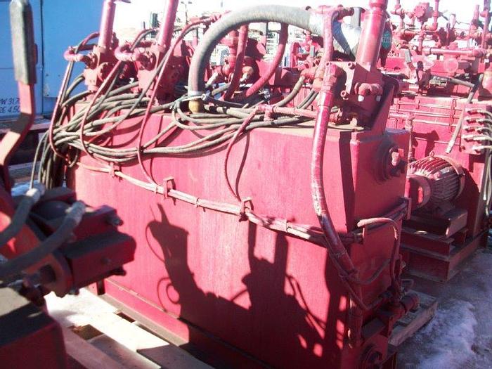 Used Koomey 4 Station Closing Unit / Accumulator