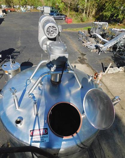 Used 1500 GALLON SCRAPE AGITATED MIX TANK – S/S – JACKETED (#9662)