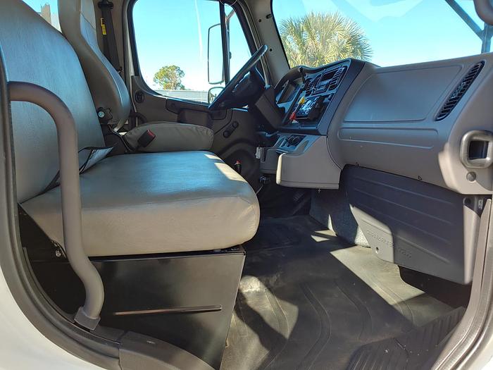 Used Terex Commander C4047 Digger Derrick on 2016 Freightliner M2 106 Reg Cab Utility Truck – G2173