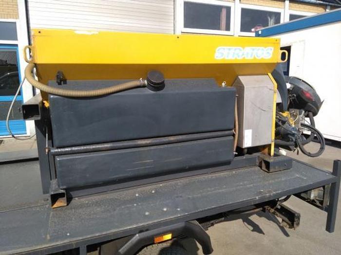 Gebruikt 2005 Hyundai H 200 pickup with spreader Nido stratos B08-15VALN