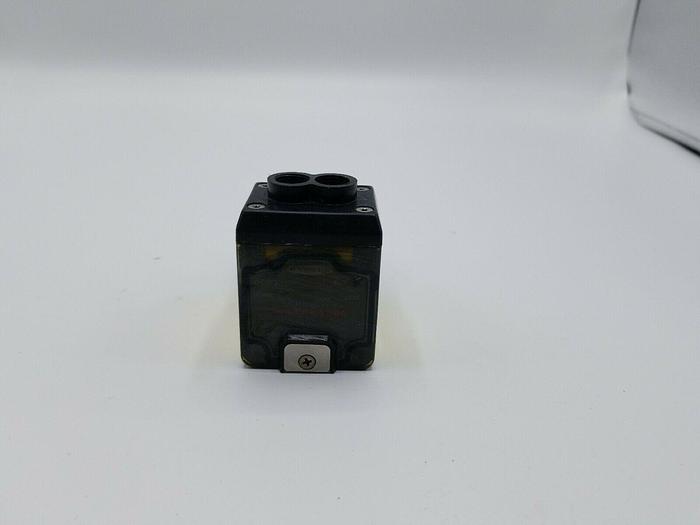Used Banner Photoelectric Sensor OPBT2QDH