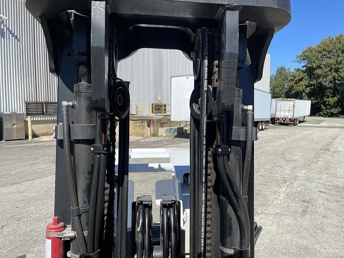 Used 10,000 POUND HYSTER MODEL S100FTBCS FORKLIFT 64" DIAMETER CASCADE CLAMP -PENDING