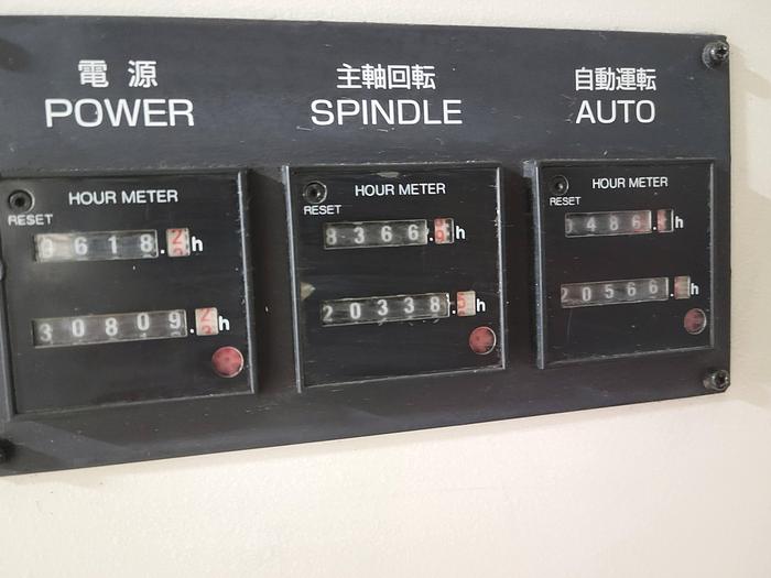 Used 2000 Makino SNC64 CNC Vertical Machining Center