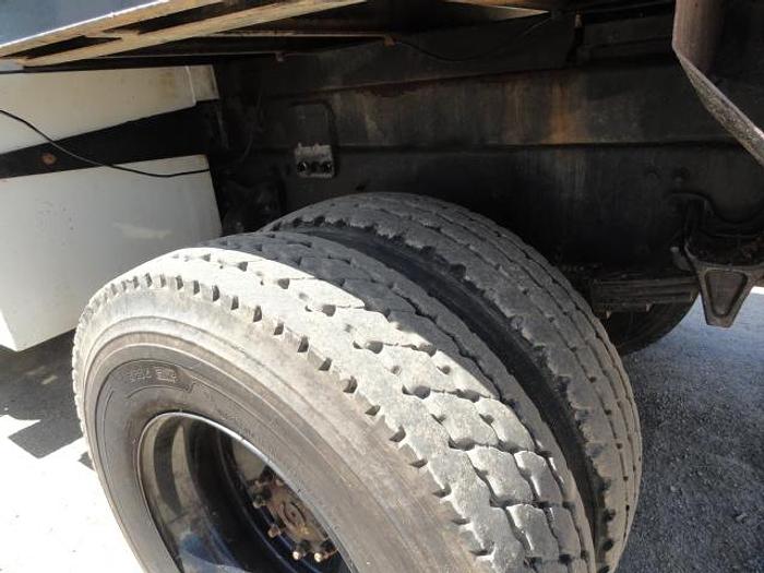 Used 2012 FREIGHTLINER BUSINESS CLASS M2 106