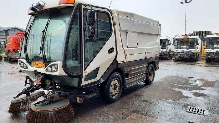 Used 2013 Johnston CX400