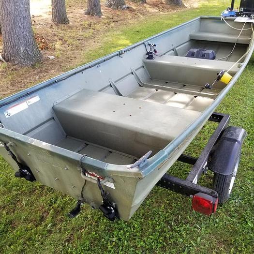 Used Used 2010 Crestliner CR1232