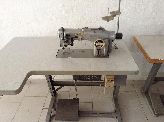 Gebraucht Steppstichmaschine DÜRKOPP Kl. 212-115105 1 Nd.