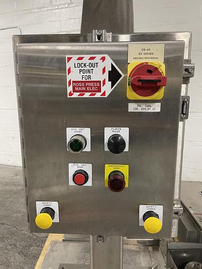 Used 40 GALLON ROSS TRIPLE MOTION VACUUM MIXER WITH DISCHARGE RAM - S/S - VACUUM - JACKETED