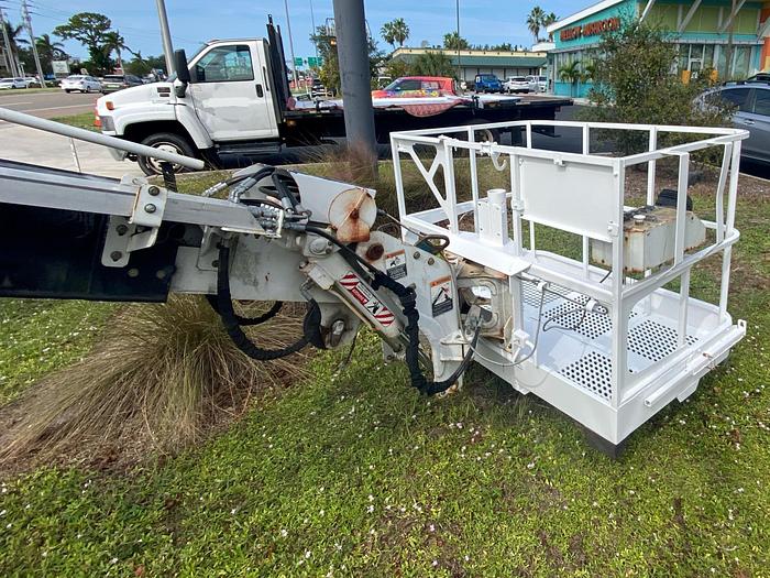 Used Altec LS63 on 2015 International 4300 SBA 4x2 Reg Cab Flatbed Truck - M37501