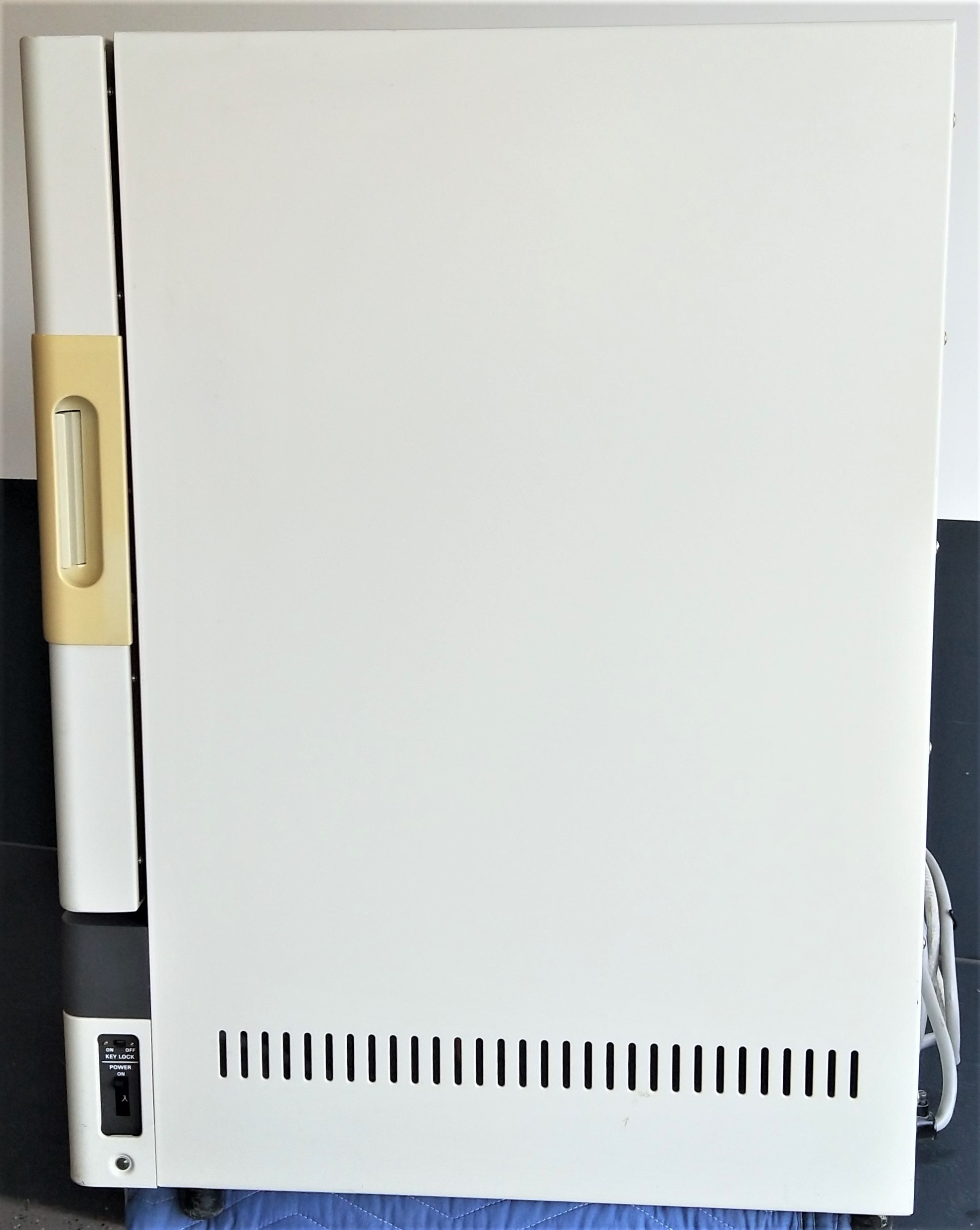 New open box Sanyo MIR-162 Air-Jacketed Incubator (3.3 Cu-Ft)