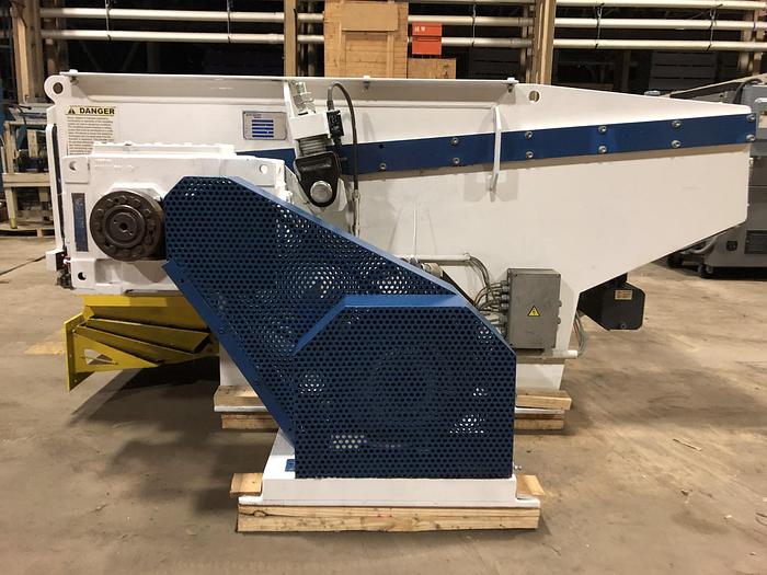 Used VECOPLAN RG42/40 XL PV SHREDDER W/ CONVEYOR