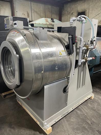 Used 2018 MILNOR 140lb WASHER