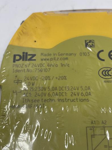 Pilz PNOZ S7 24VDC 4n/0 1n/c