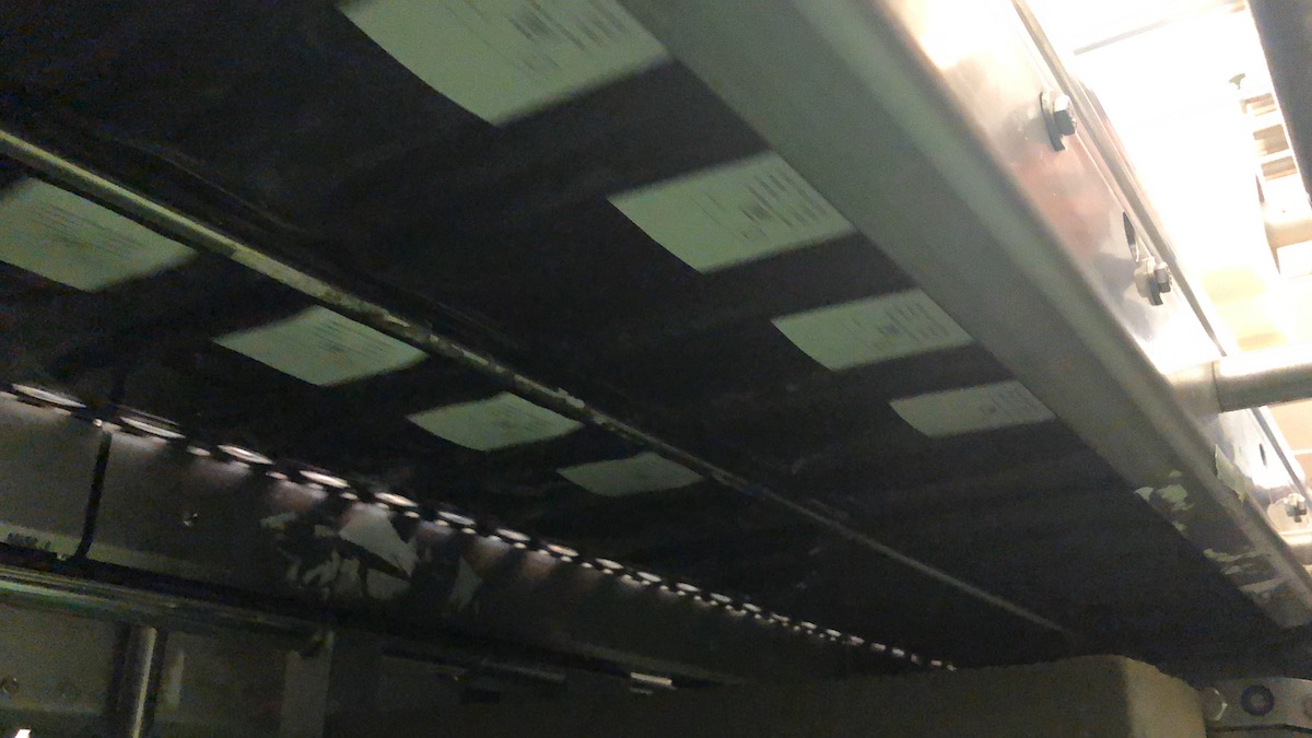 Used Multivac R275mf skin-pack thermoformer with automatic labelling machine