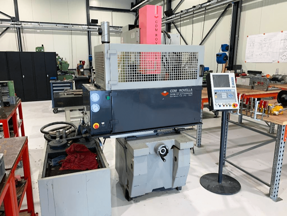 Used CDM Rovella 3.40 N - EDM Machine - 2001