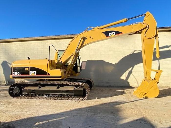 Used 2001 CAT 320CL