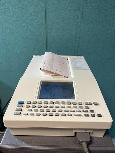 Used Spacelabs Burdick Eclipse 850 EKG Gerät auf Trolley mit EKG Kabel