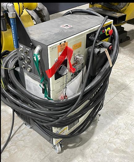 Used FANUC R2000iB/210F 6 AXIS ROBOT WITH R30iB CONTROLLER