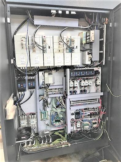 Used 2005 Mazak Variaxis 630-5X 2-PC