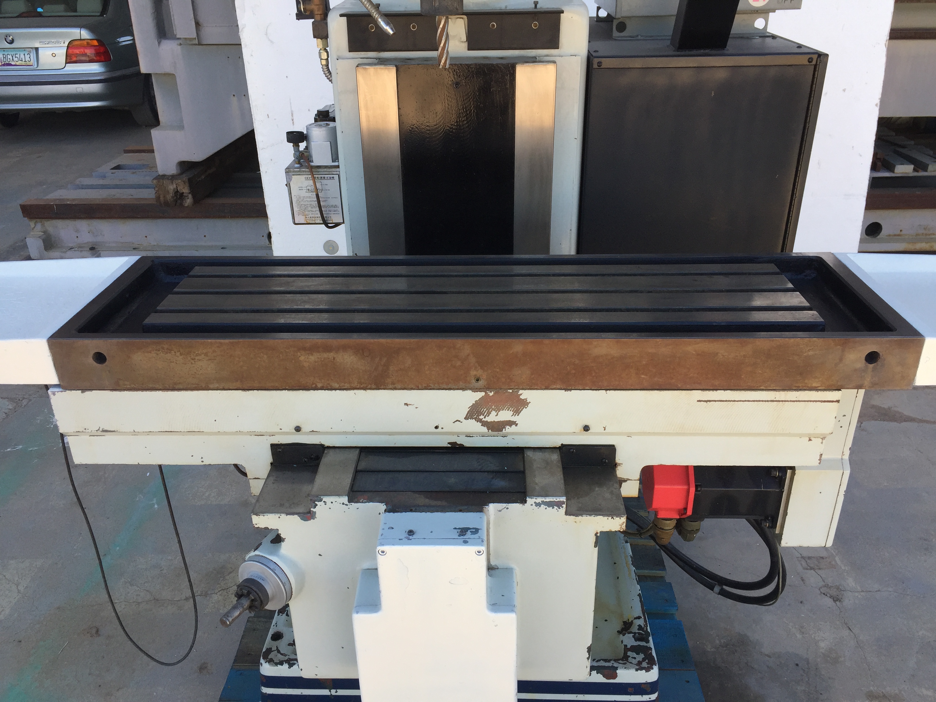 Used MSC Vectrax Model GS 30 N 3-Axis CNC Vertical Milling Machine