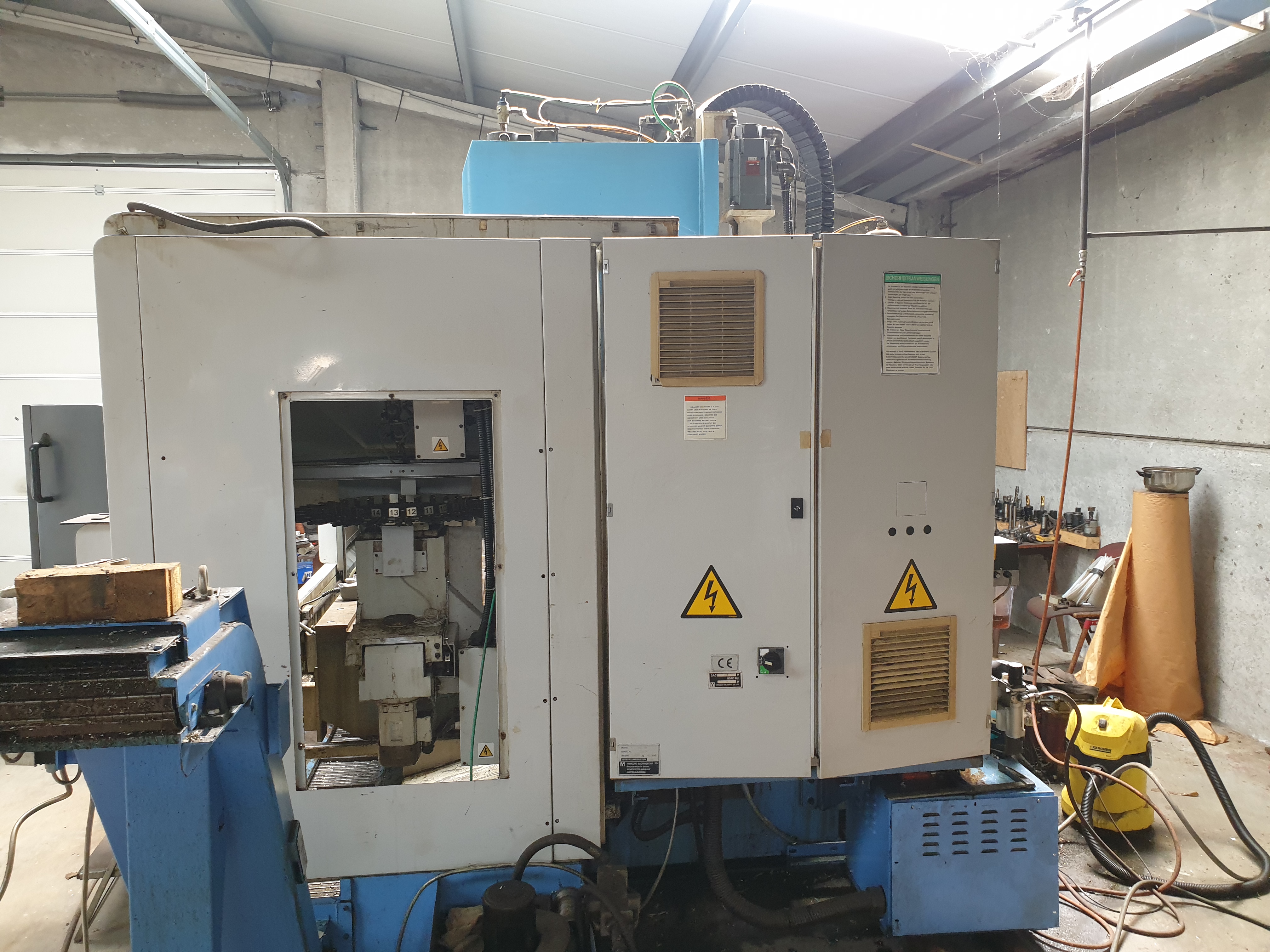 Gebruikt 1999 MAZAK VTC 30 C