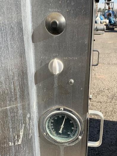 Used Sunset 585 Gallon Stainless Steel Milk Farm Tank
