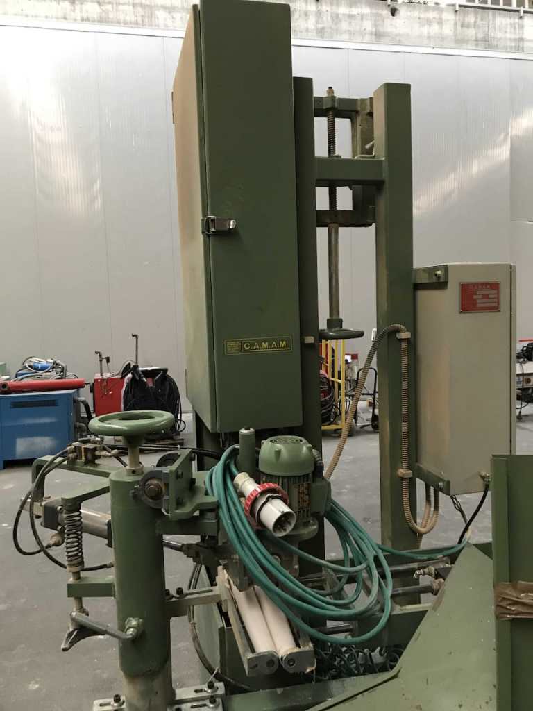 Used Levigatrice verticale per teste di gambe di sedia tonde