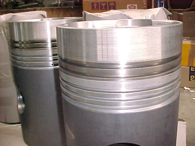 Used PISTONS MAK MU452AK / MU453AK