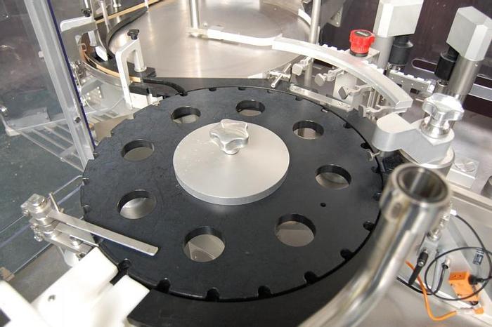 Used J 14553 D - Liquid Filler / Stopper Inserter BAUSCH + STRÖBEL KSF 1025