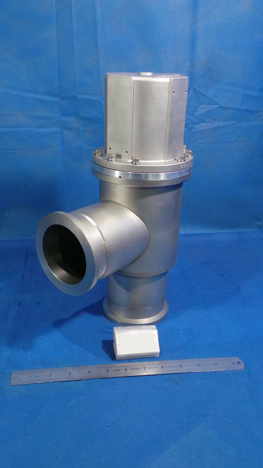 Used ANELVA AV055 Gate Valve, AV055 / F18-GV-007 / ANELVA / Semiconductor Part ( Part was C