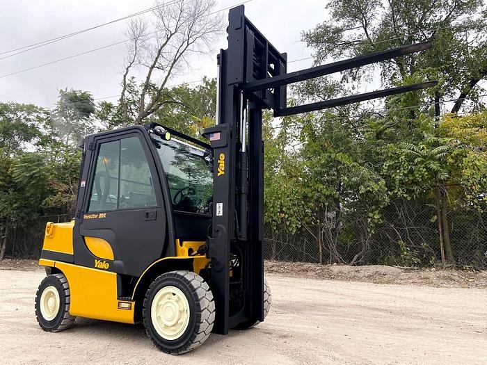 Used 2013 YALE GLP080VX PNEUMATIC FORKLIFT