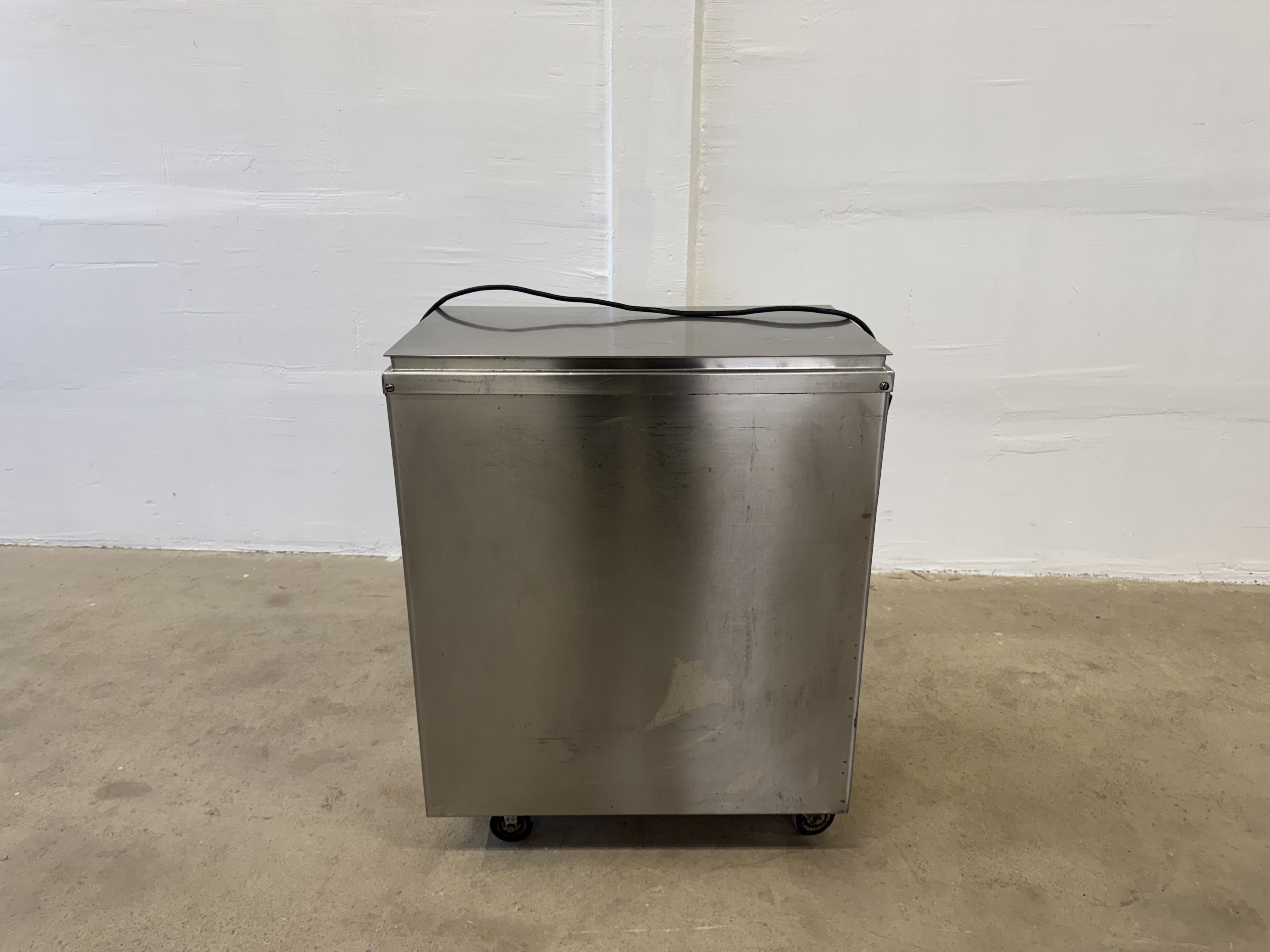 Used Värmeskåp på hjul #2816