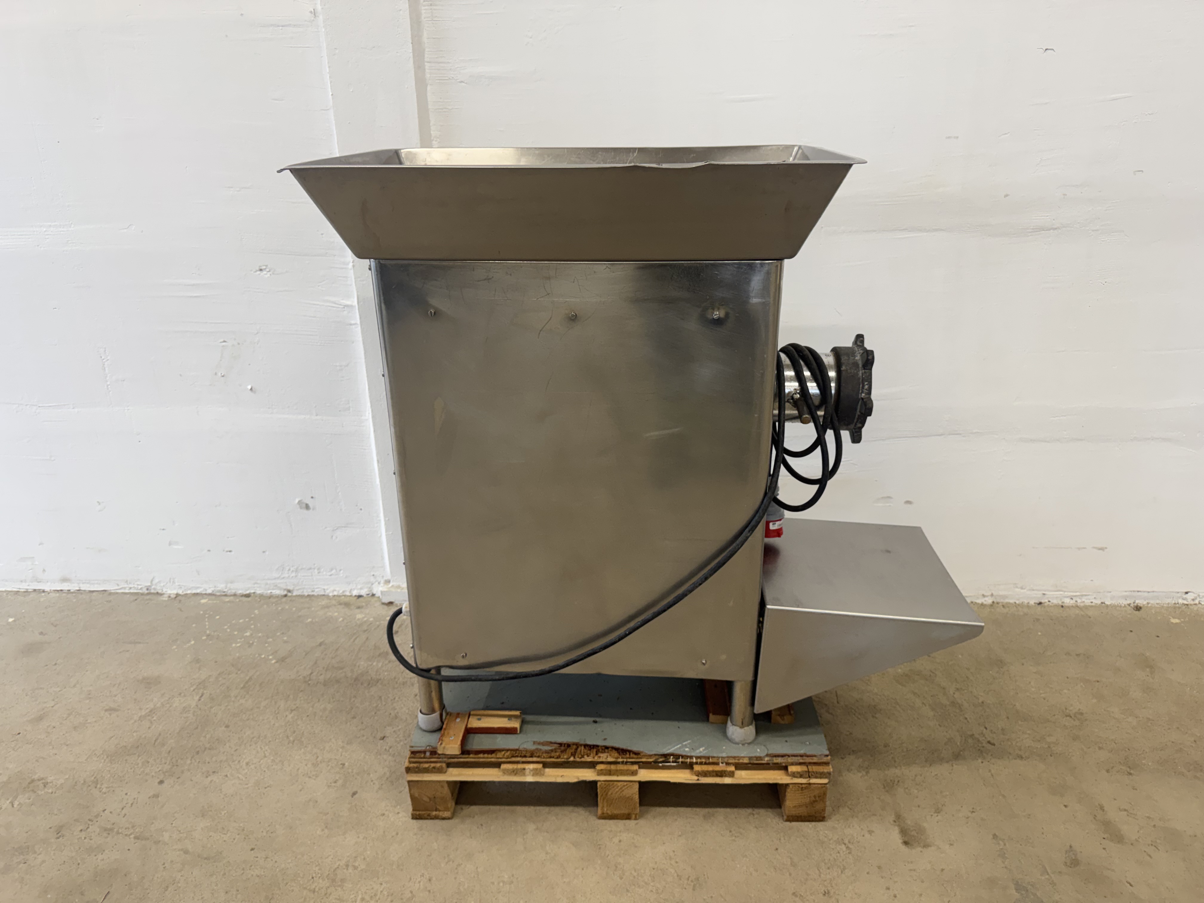 Used Köttkvarn BM C106 #2982