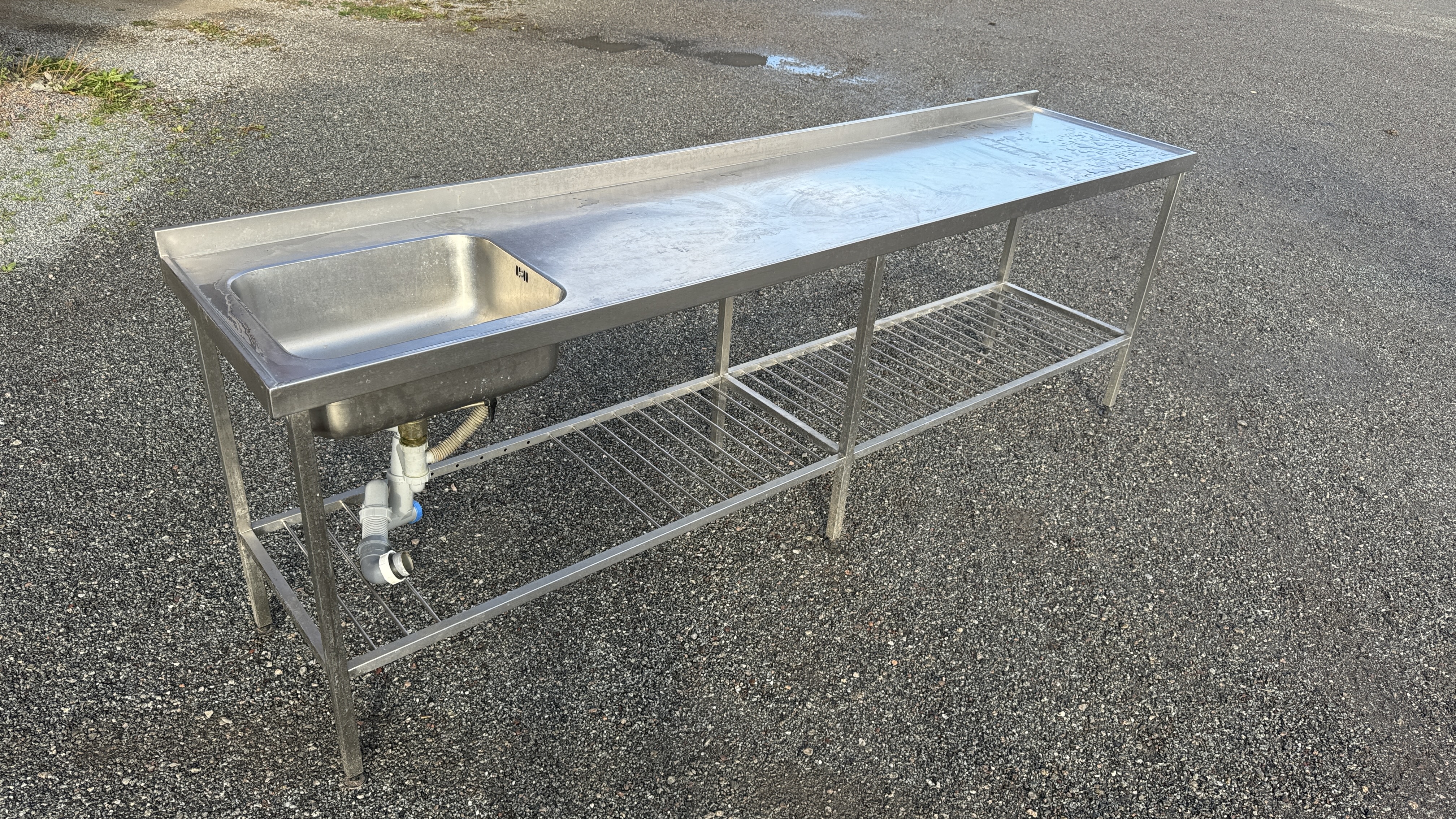Used Diskbänk 270x60cm