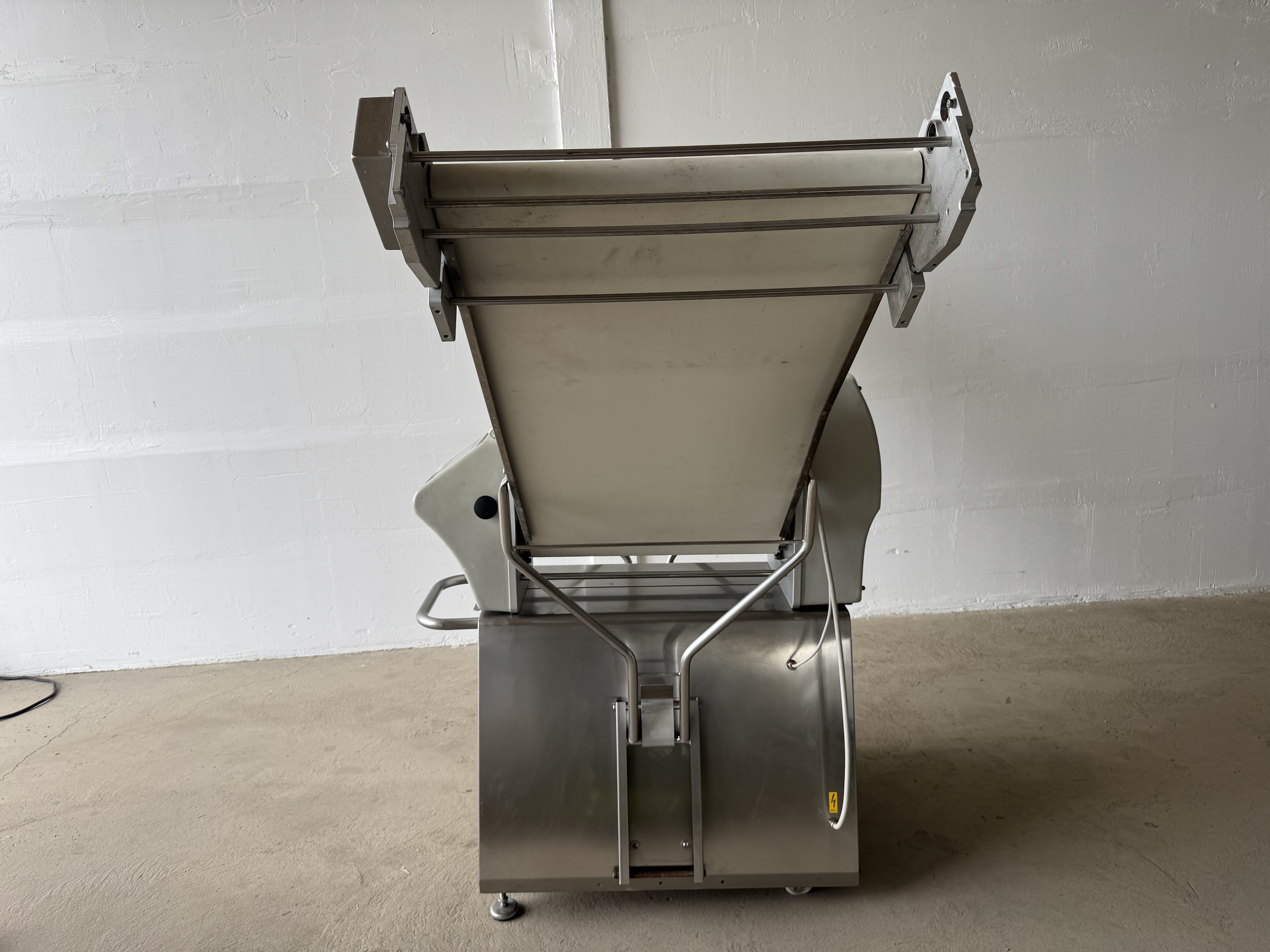 Used Bagis Kavelmaskin med mjöldistribution #2859