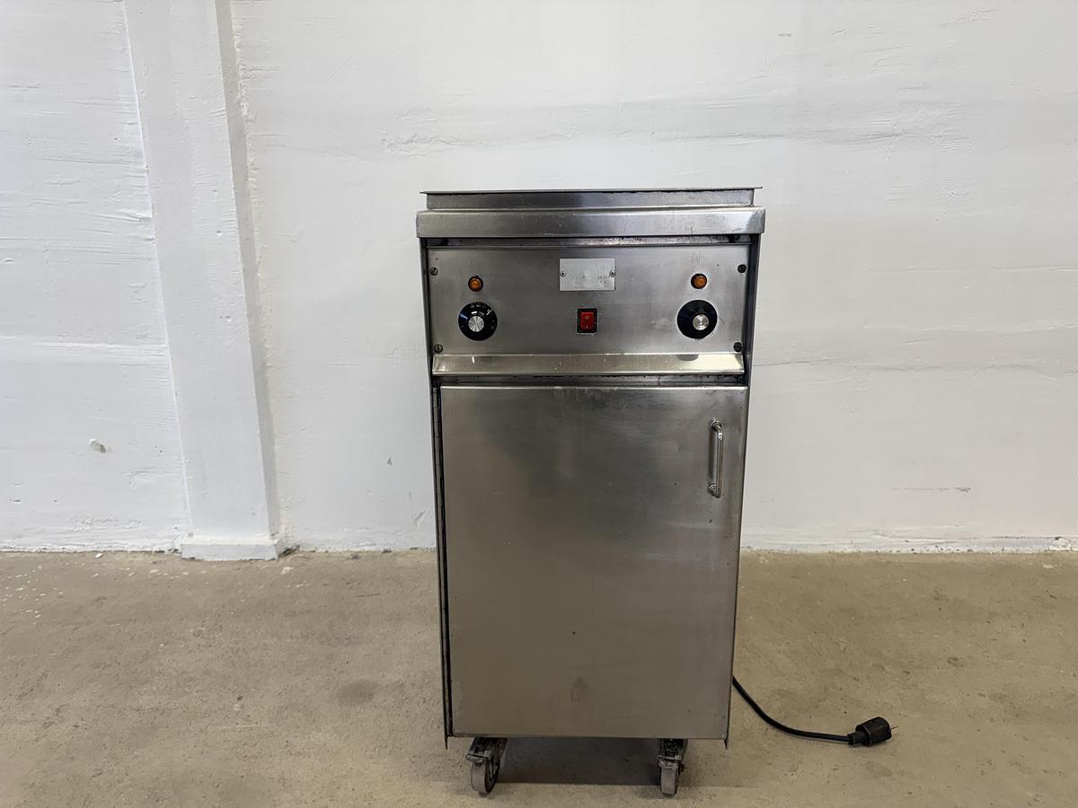 Used Värmeskåp på hjul #2816