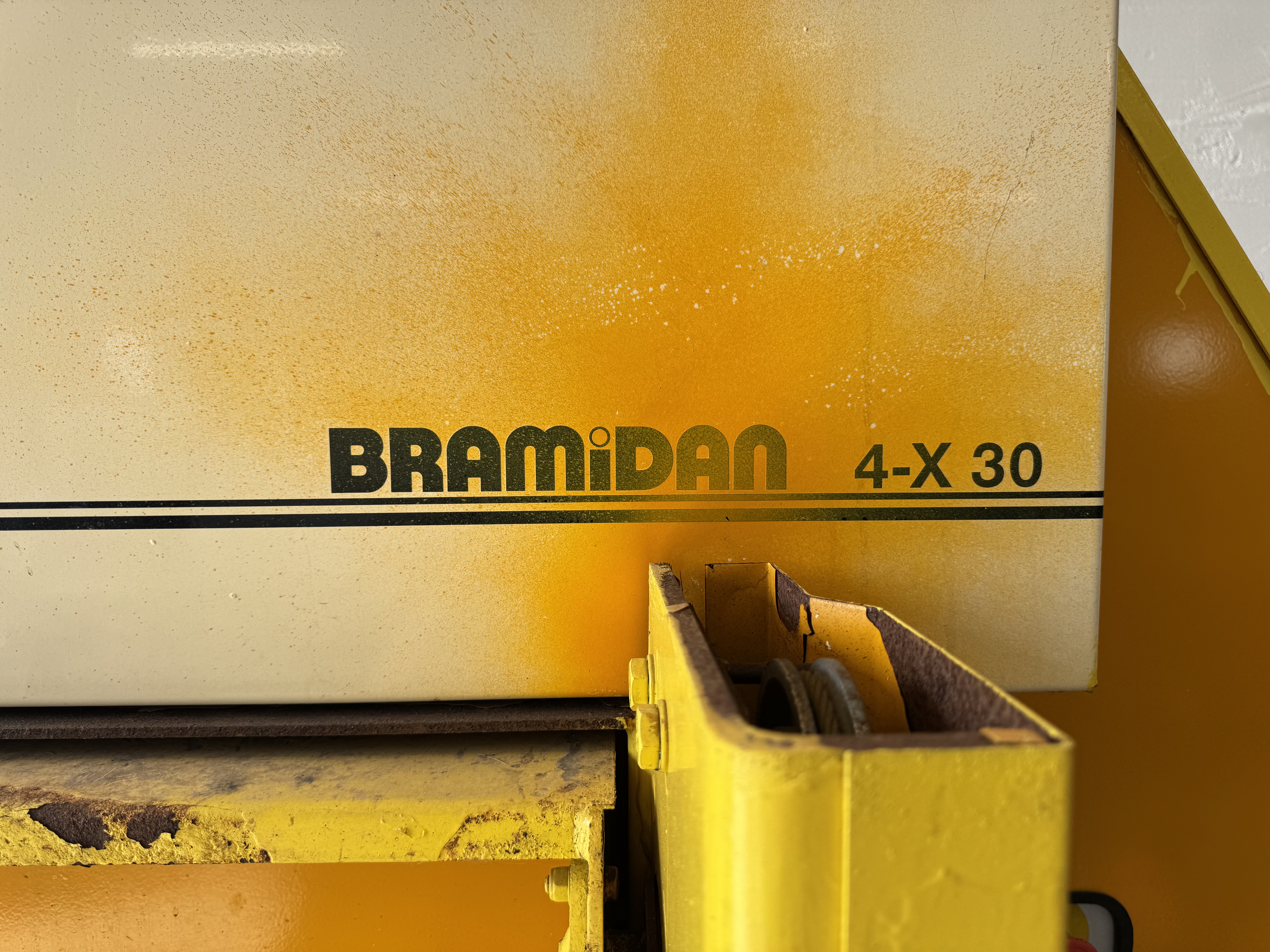 Used Press Bramidan 4-x 30 #2881