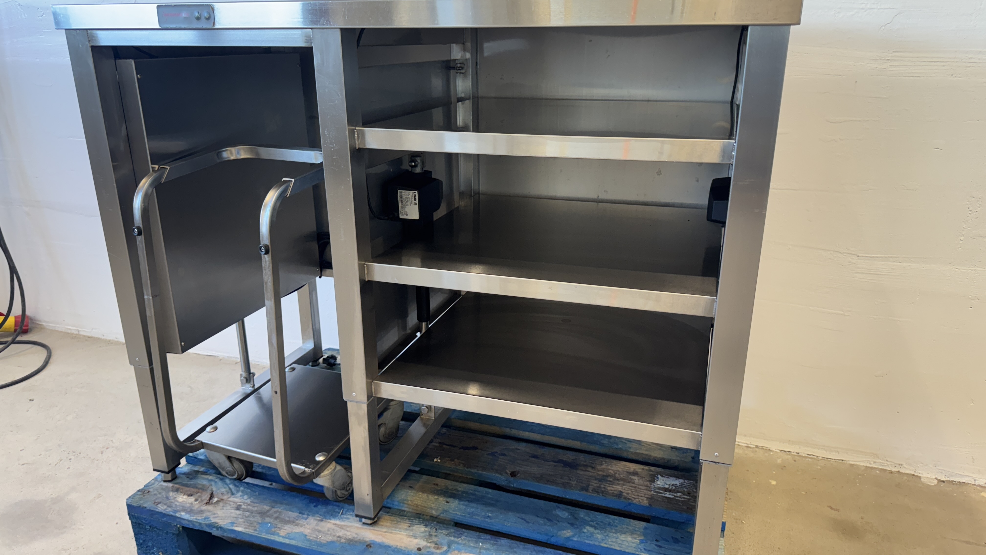 Used Höj och sänkbart bord 120x65cm #2680