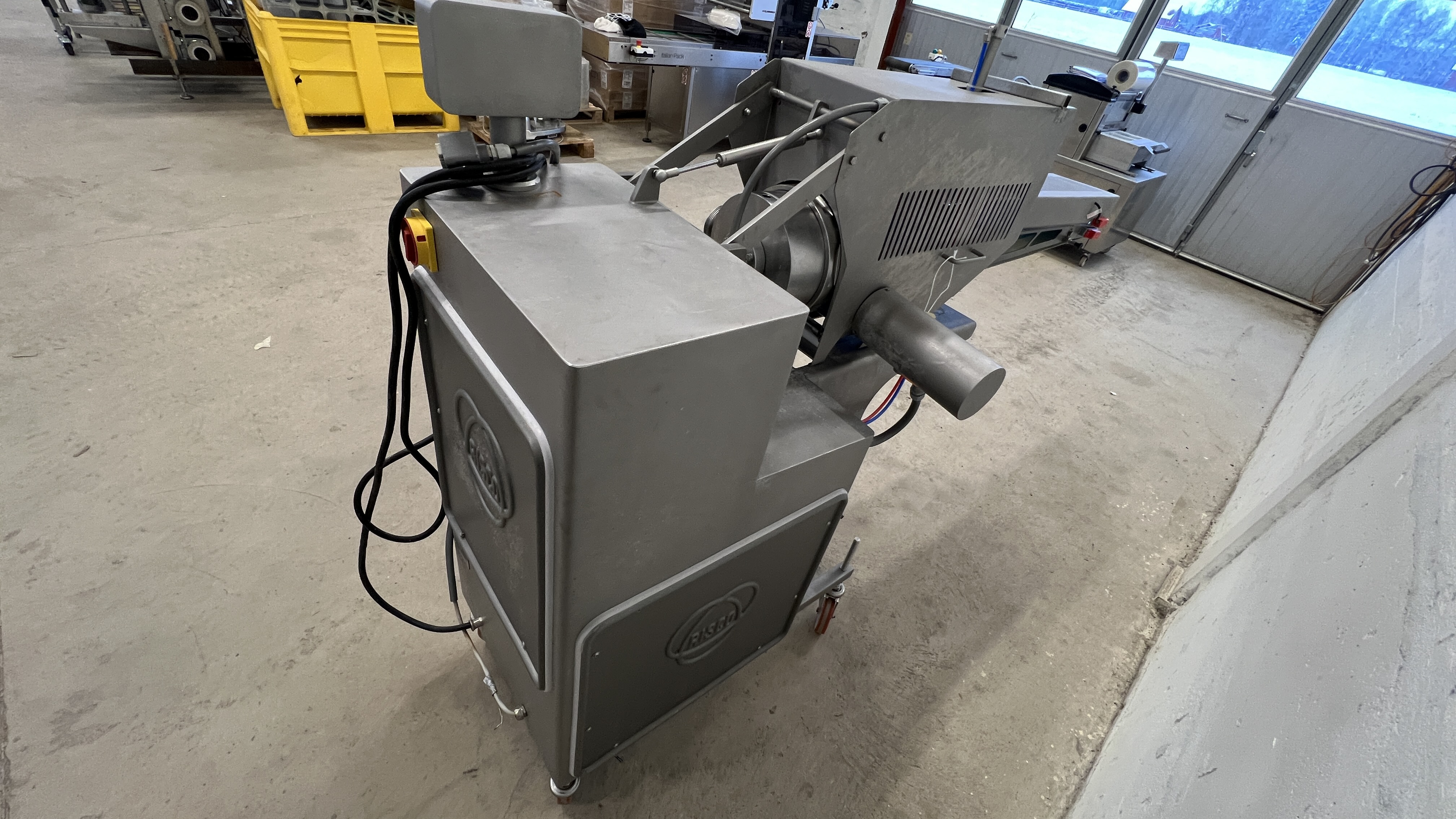 Used Köttfärsportionerare Risco -2015 #1950