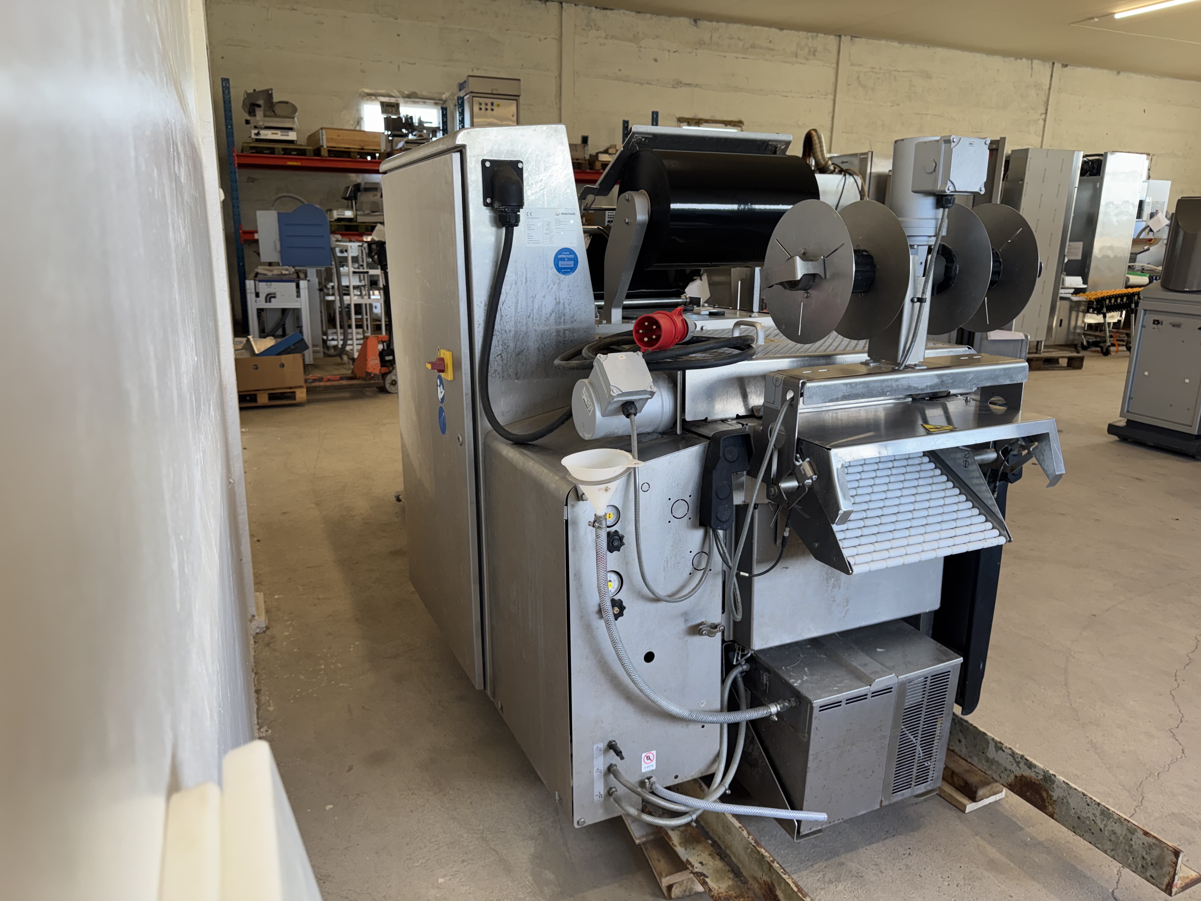 Used Djupdragare Machine Multivac R085 #2945