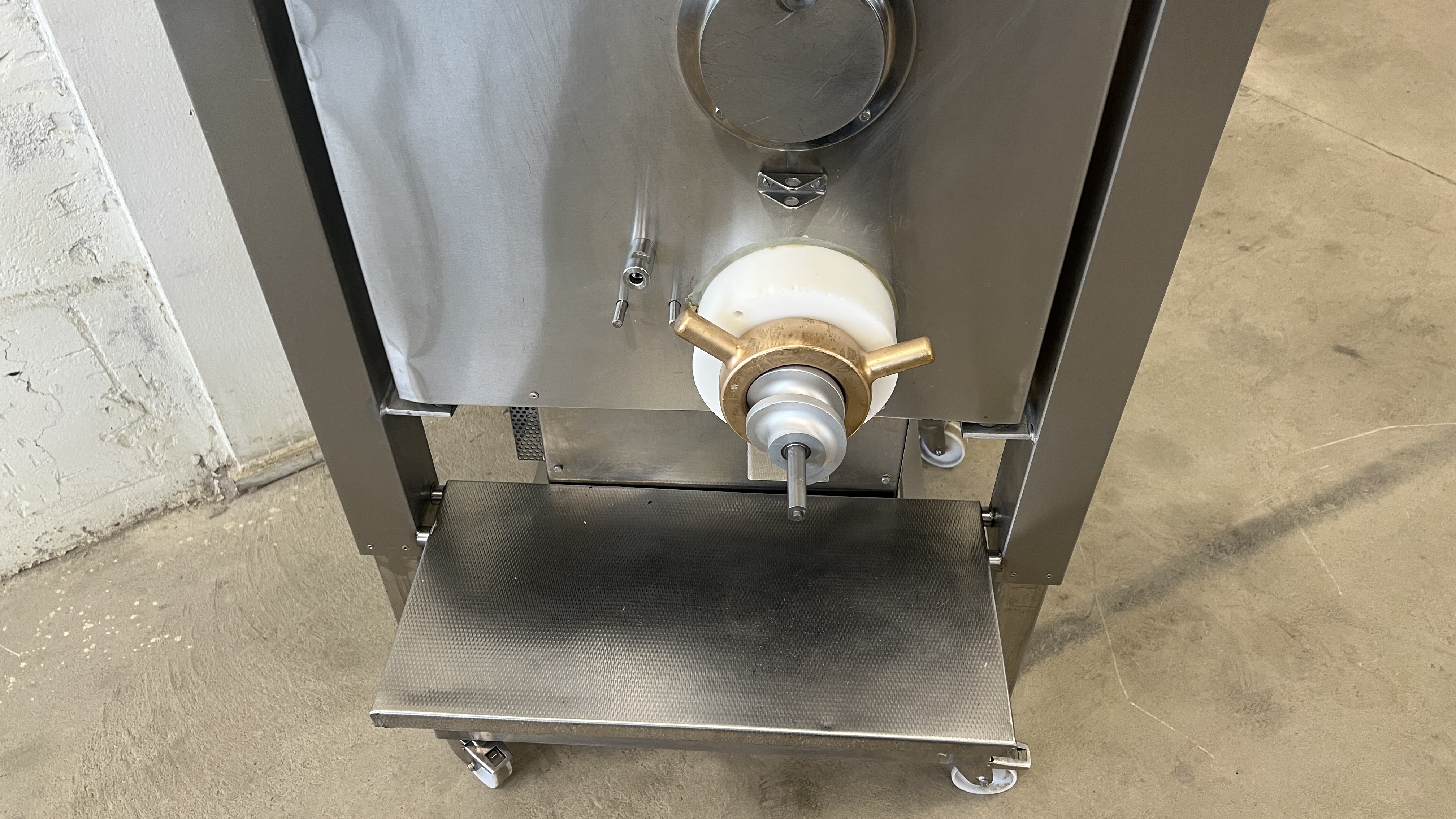 Used Blandarkvarn KT LM 98 med kyla #2093