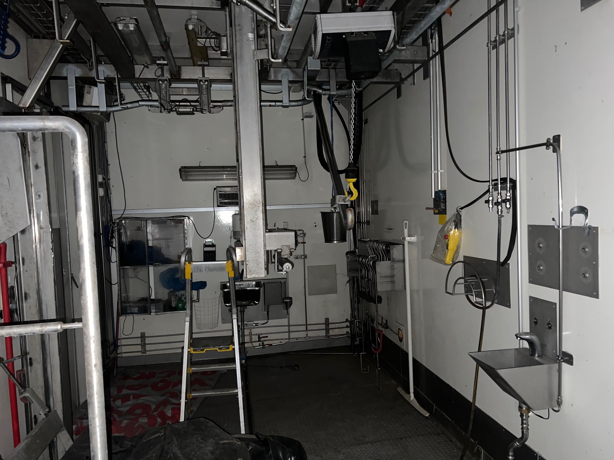 Used Finmodules Mobilt Slakteri 850x310cm 