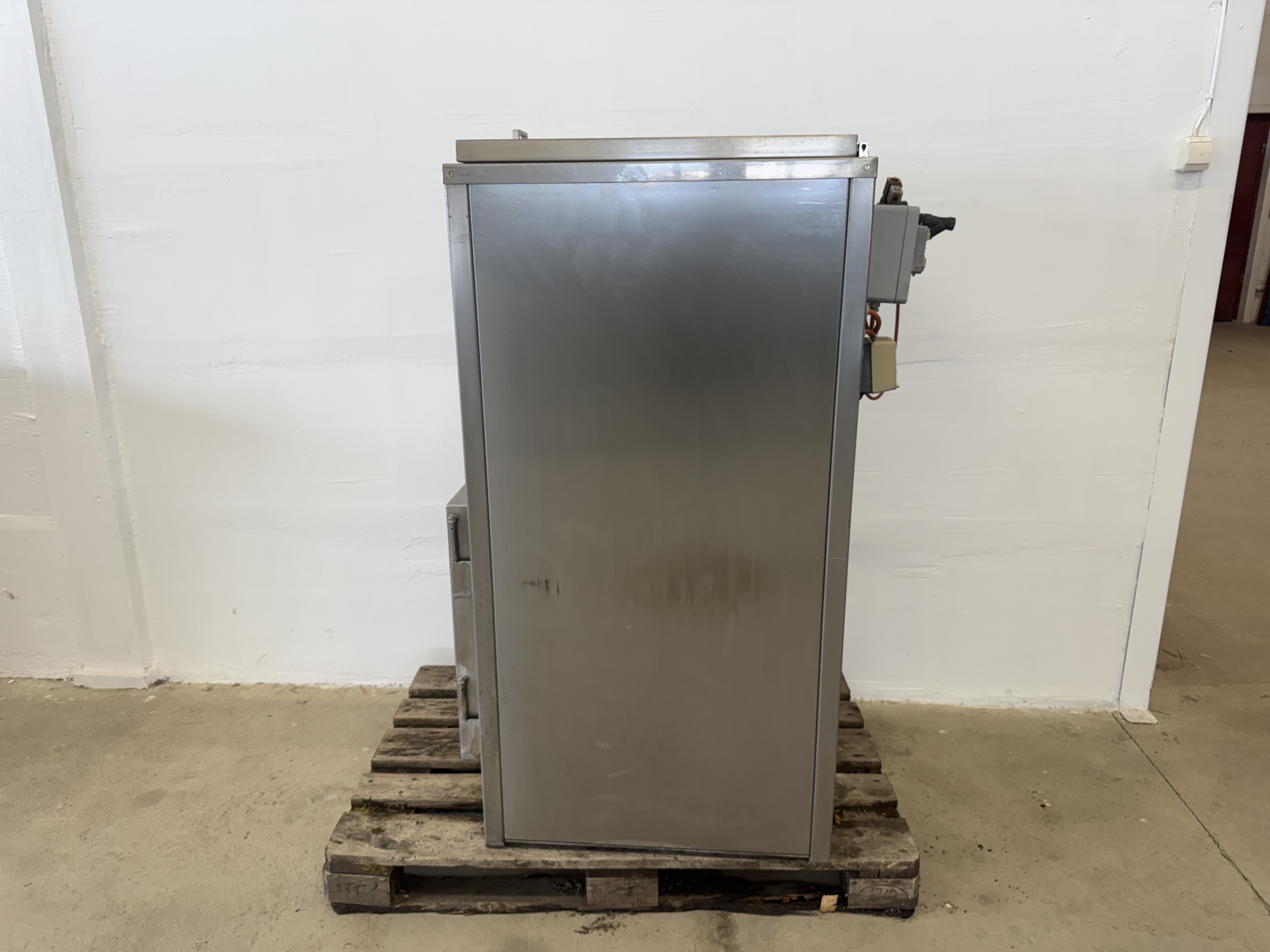 Used Bastra 200 rökskåp #2822