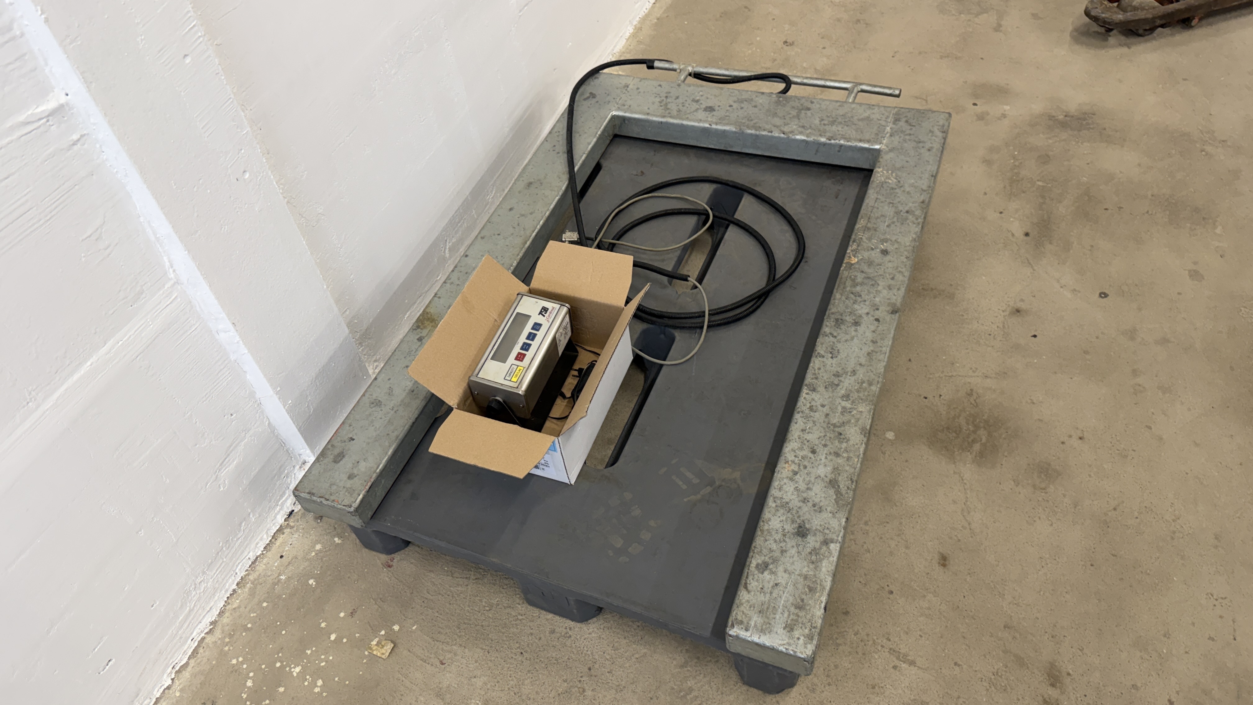 Used Pallvåg Cardinal 1500kg #2732