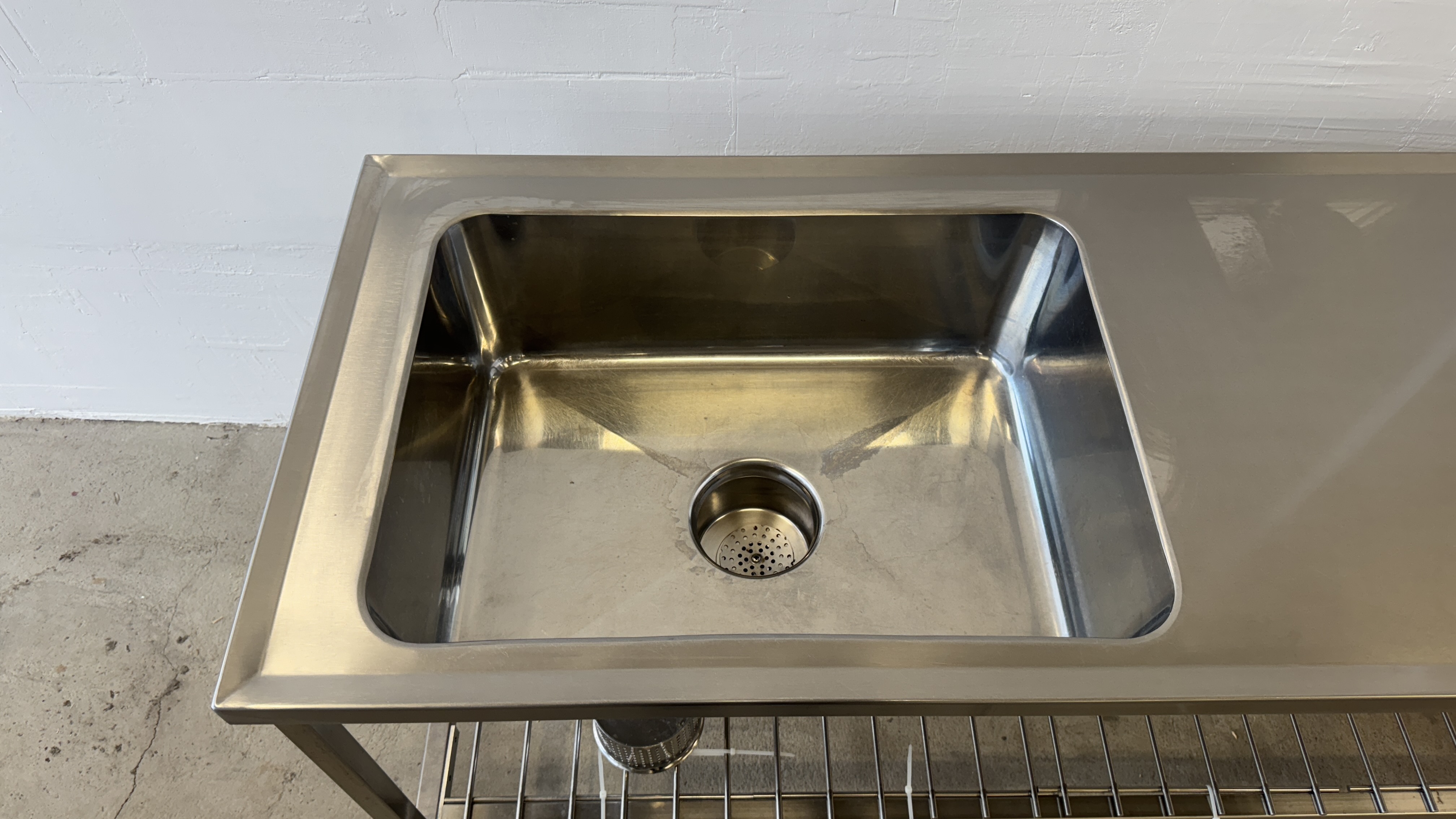 Used Diskbänk 160x65cm