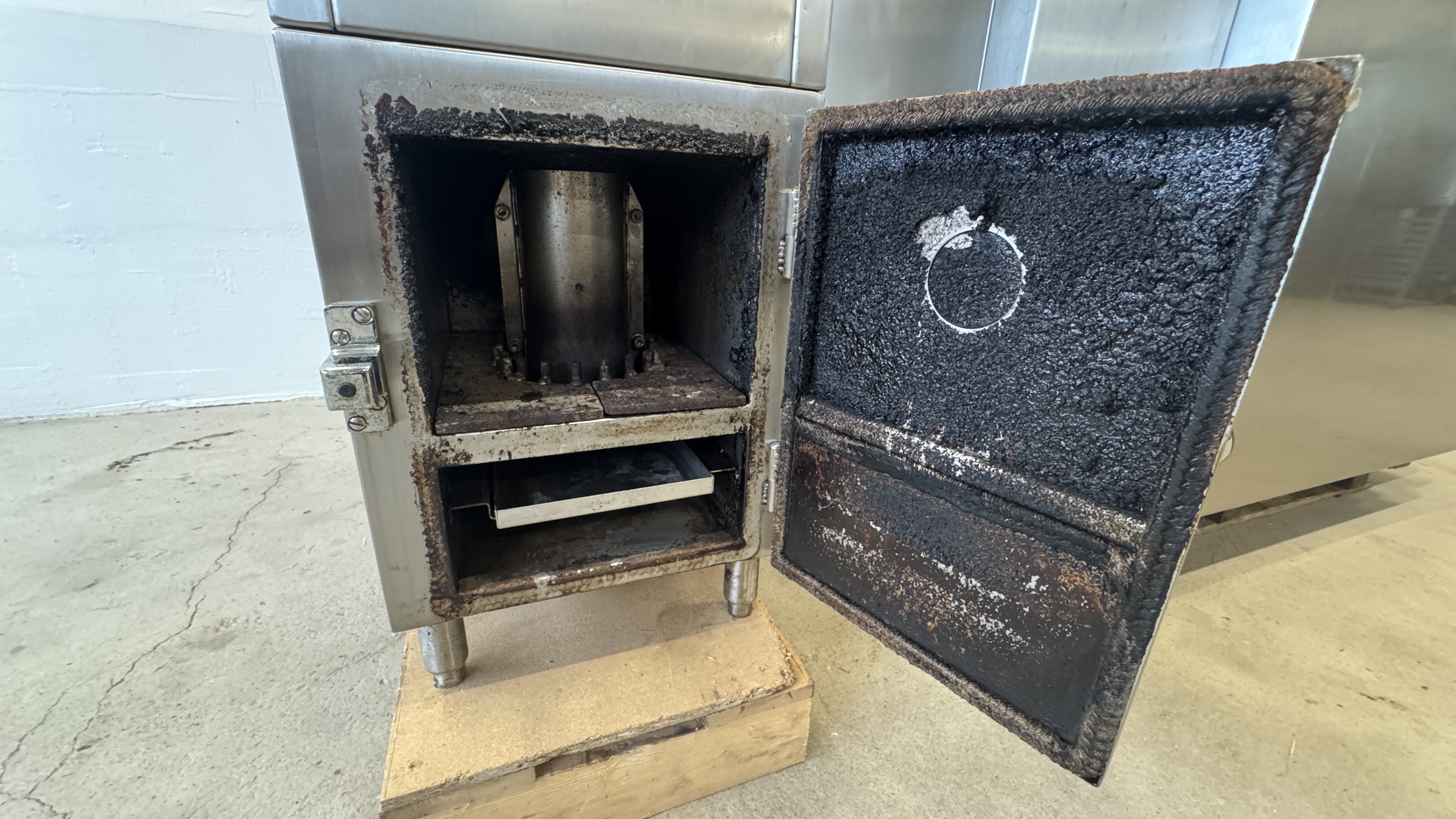 Used Rökskåp Kerres med generator #2673