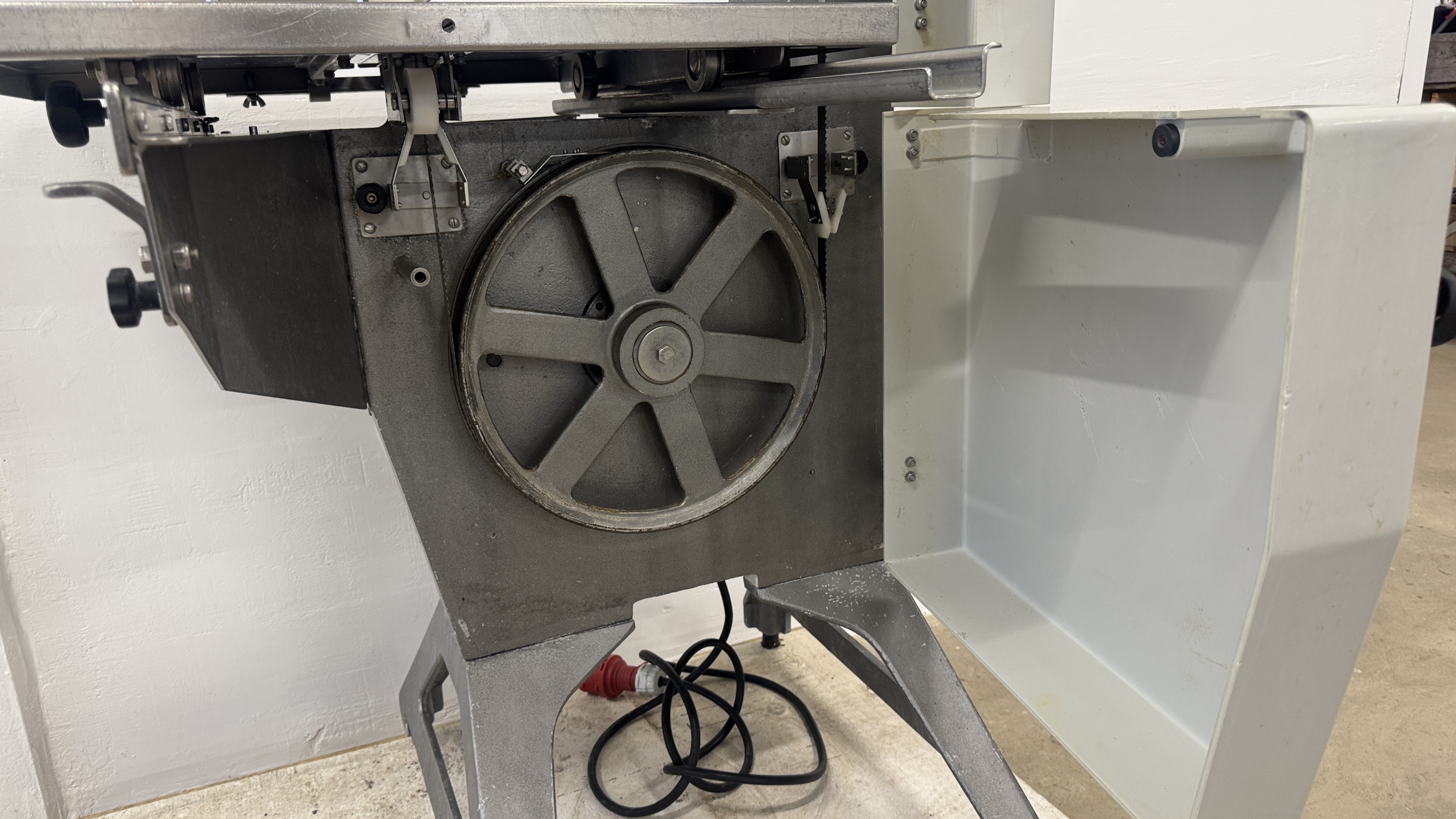 Used Bandsåg BM-400 #2697